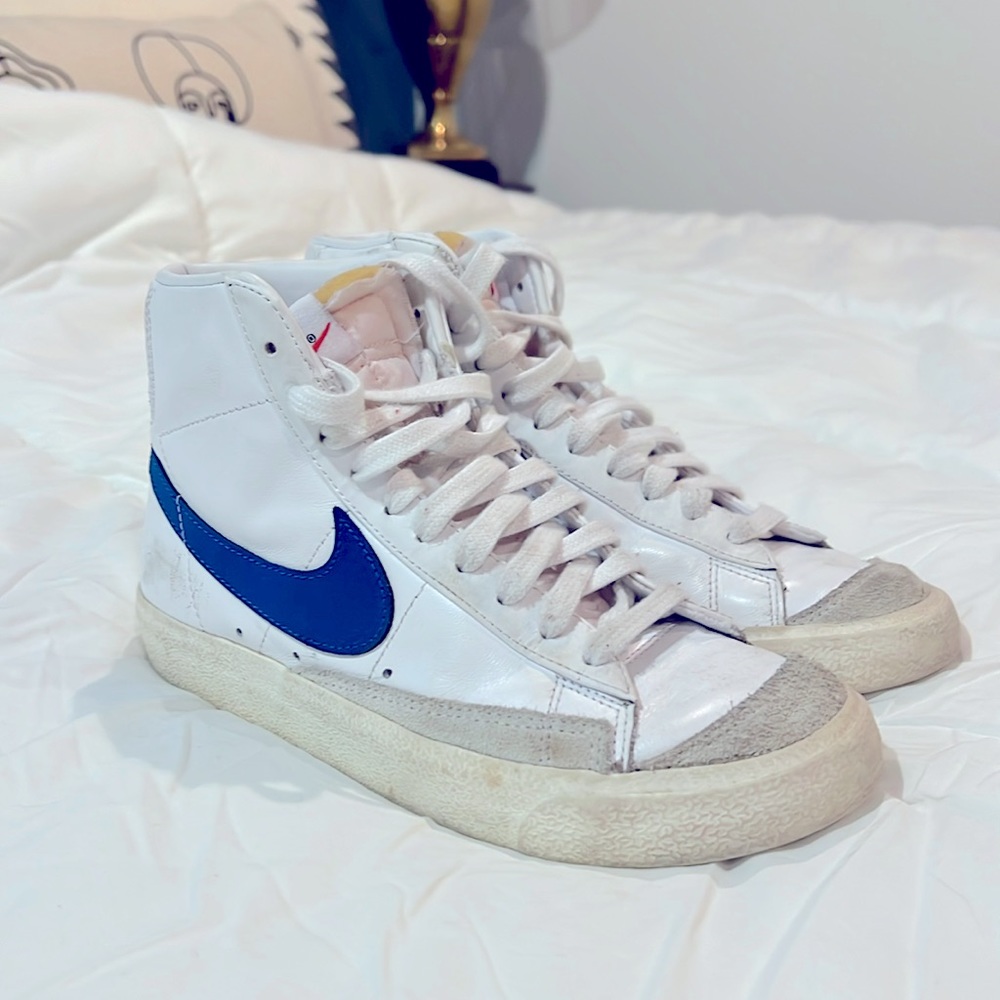 Nike blazers white and blue